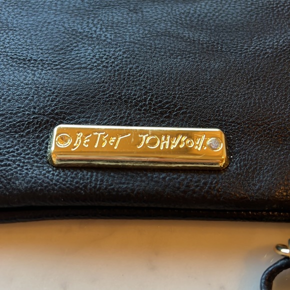 Betsey Johnson - Black Wristlet with Bows and Gold Chain - Picture 4 of 9